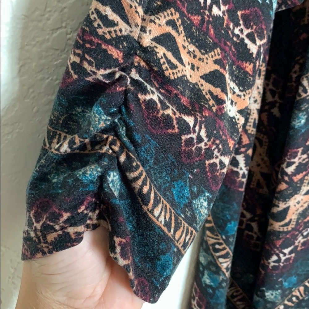 FRENCH LAUNDRY Black Print Asymmetrical Top Plus Size 2X - Picture 8 of 12